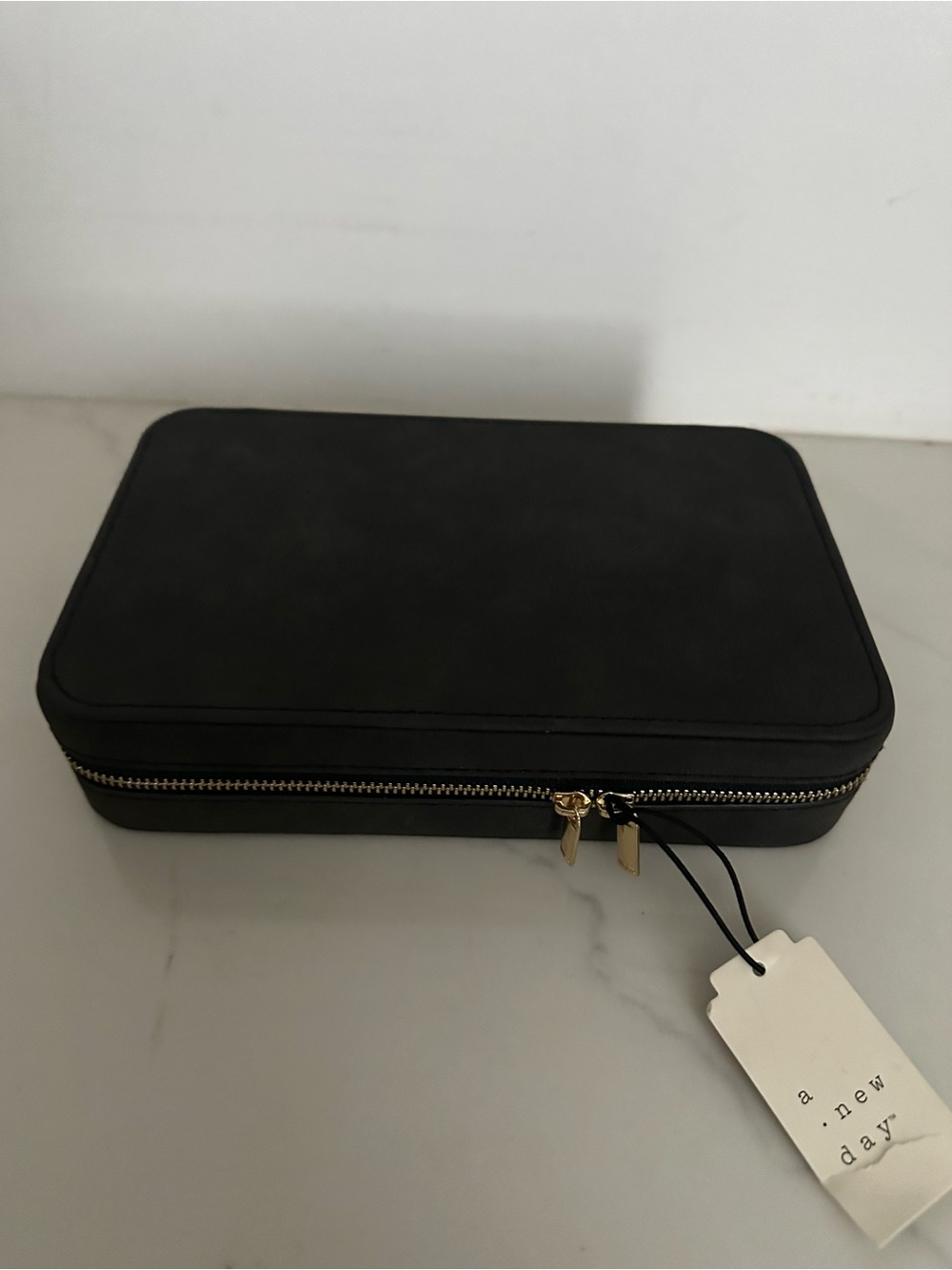 Jewelry box